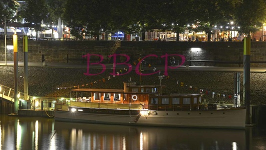 0013 BBL Bremen, Nächtlich Stimmung an der Schlachte, Yacht Nedeva-03214