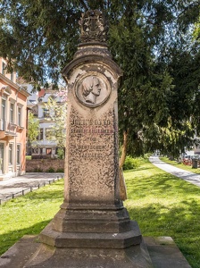 0036 BBL Pirna, Dr.-Wilhelm-Külz-Straße, Denkmal für Julius Otto  -113948