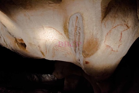 0006 BBL, Vallon Pontd´Arc,  Nachbau Chauvet-Höhle mit 20.000 Jahre alten Darstellungen von Tieren-268313