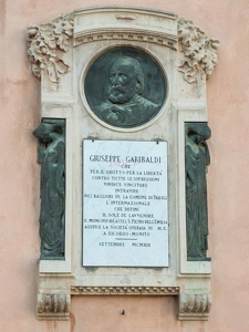 0012 BBL Castel San Pietro Terme, Rathaus, Ehrentafel Nationalheld Guiseppe Garibaldi-114029